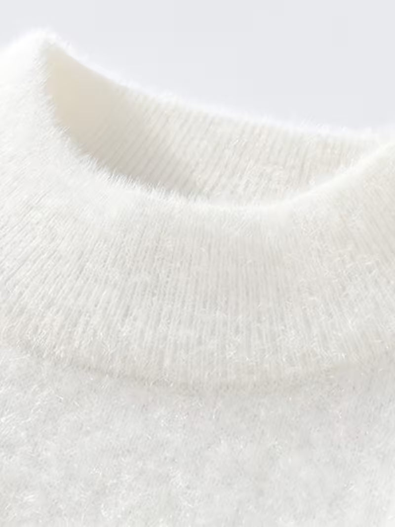 White Plaid Stripe Knit Sweater – Soft Winter Pullover with “N” Logo